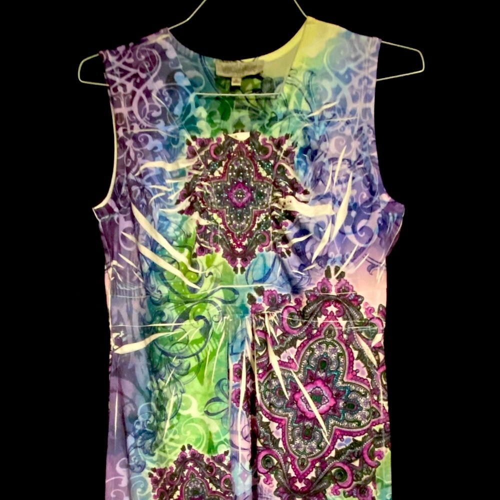 Very Pretty Brand NWT multicolor dress with sparkle by Closet Full